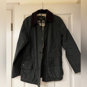 Classic Barbour Beadnell Waxed Jacket Olive Green